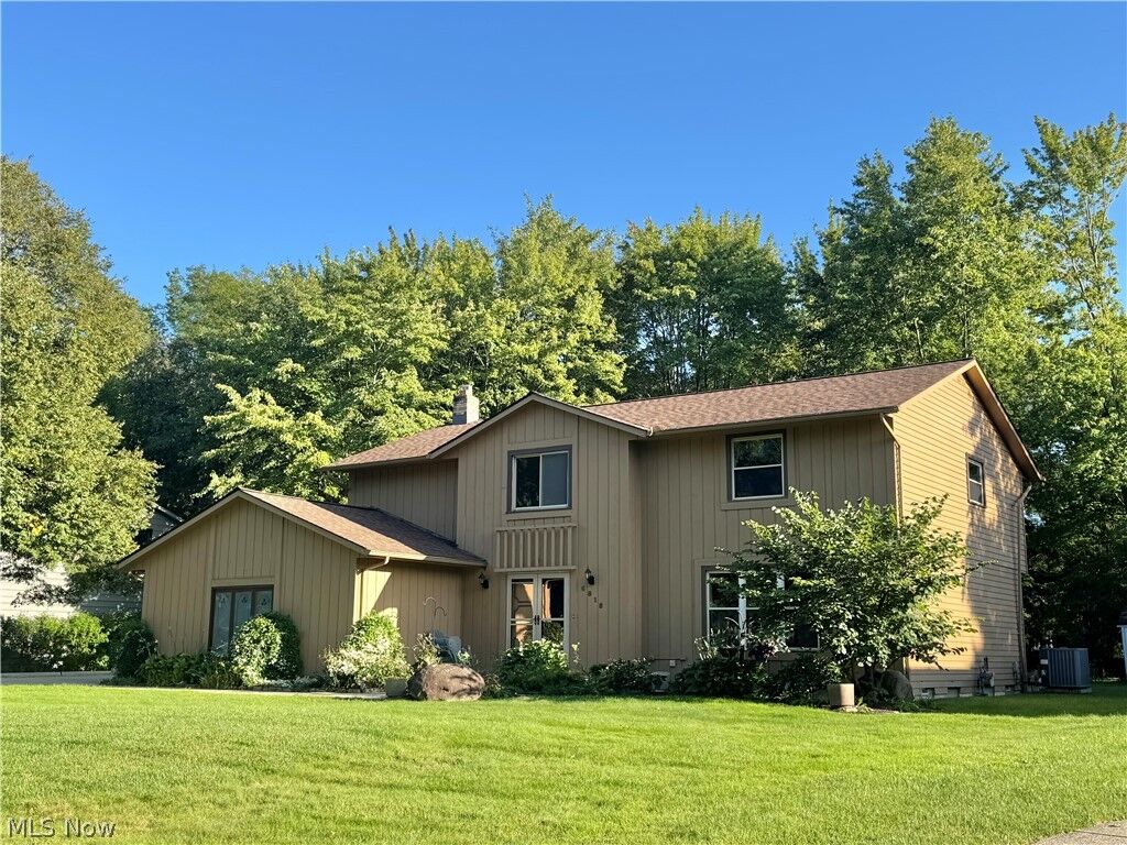 Property Photo:  6818 Wildwood Trail  OH 44143 