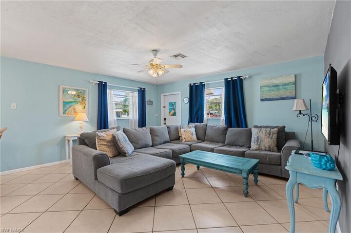 Property Photo: 4241 Mariner Ln FL 34134