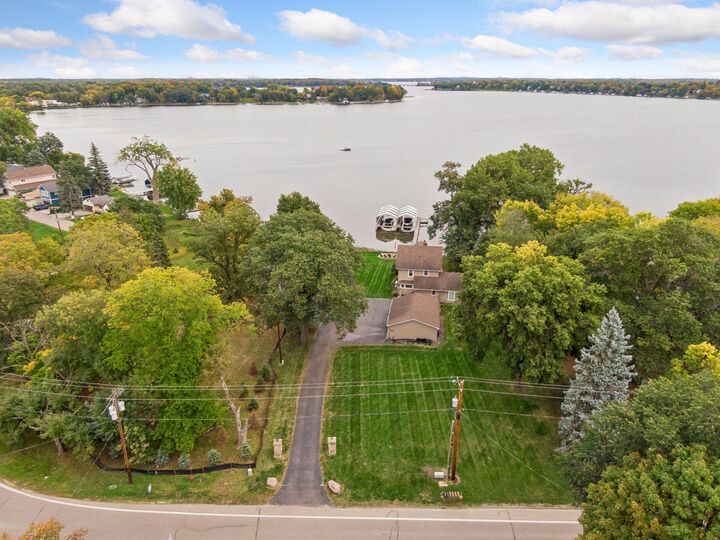 Property Photo:  1620 Shadywood Road  MN 55391 