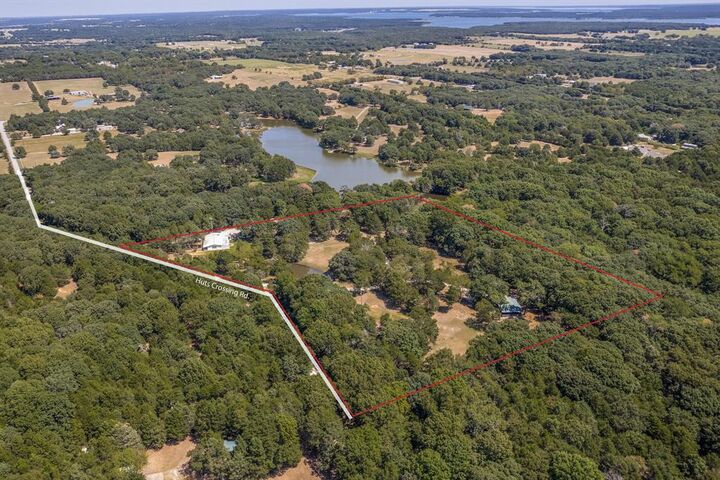 Property Photo:  330 Huts Crossing Road  TX 76264 