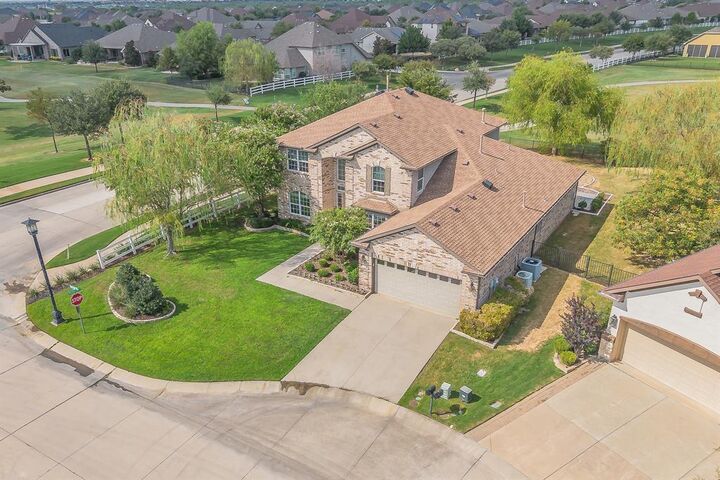 Property Photo:  8701 Freeport Drive  TX 76207 