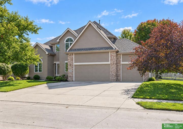 Property Photo: 15935 Newport Avenue NE 68116