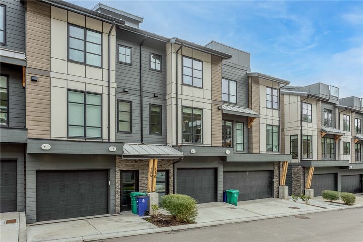 Property Photo: 1455 Cara Glen Court 110 BC V1V 0J9