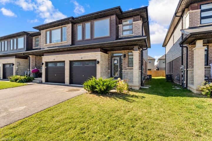 Property Photo:  45 June Callwood Way  ON N3T 0V1 