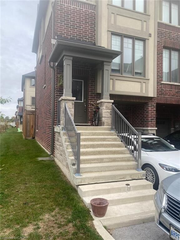 Property Photo: 16 Pringle Lane ON L9G 0H2