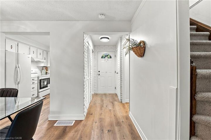 Property Photo:  151 Linwell Road 37  ON L2N 6P3 
