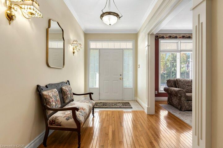 Property Photo:  375 George Street N 1  ON N1S 4X4 
