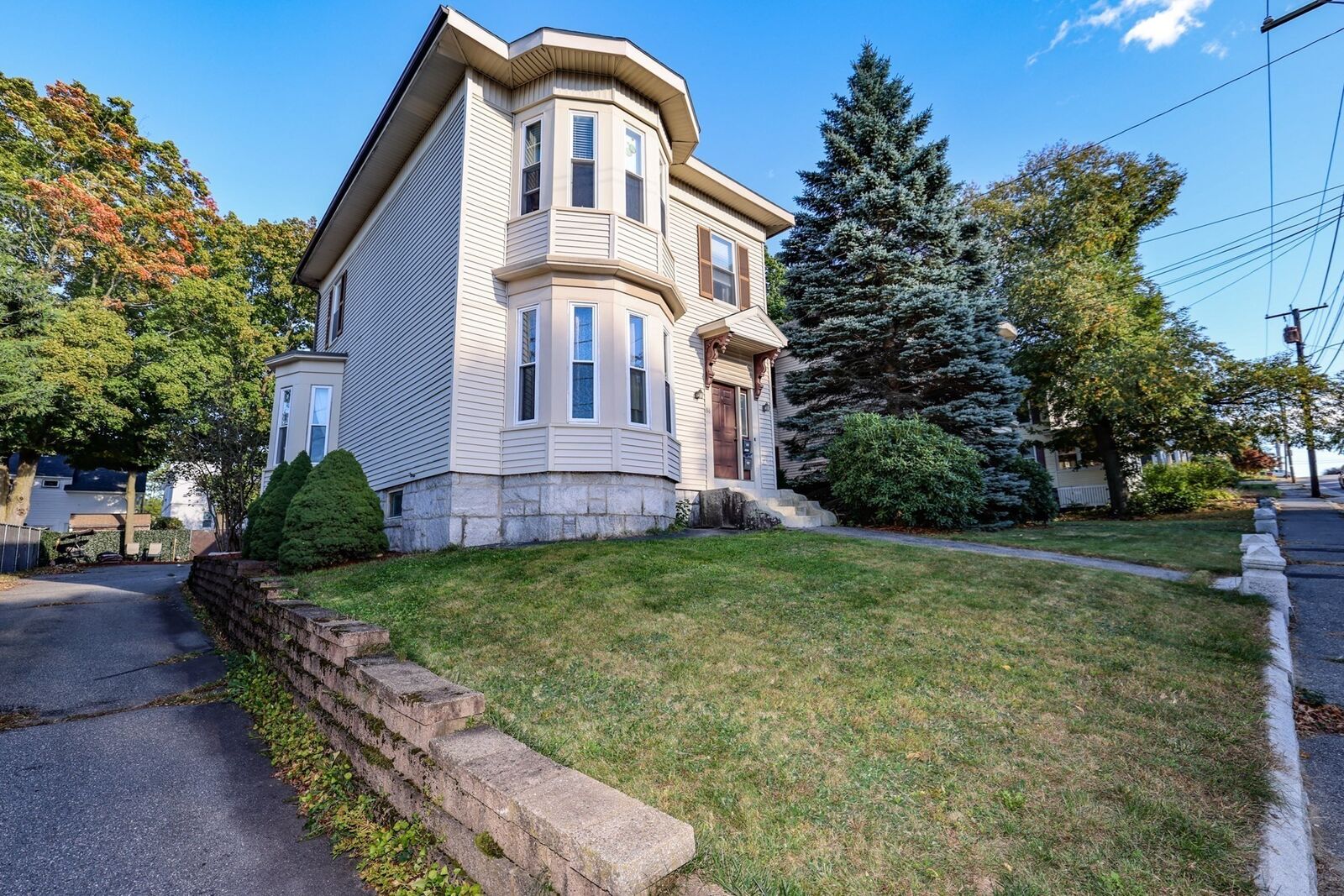 Property Photo:  86 Stevens St B  MA 01851 