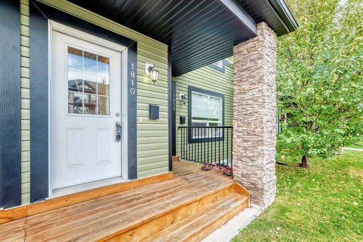 Property Photo:  140 Sagewood Boulevard SW 1810  AB T4B 3H5 