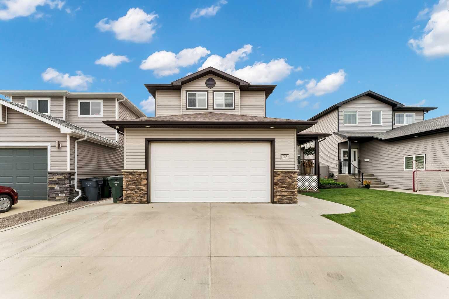 Property Photo: 23 Somerset Place SE AB T1B 0G9