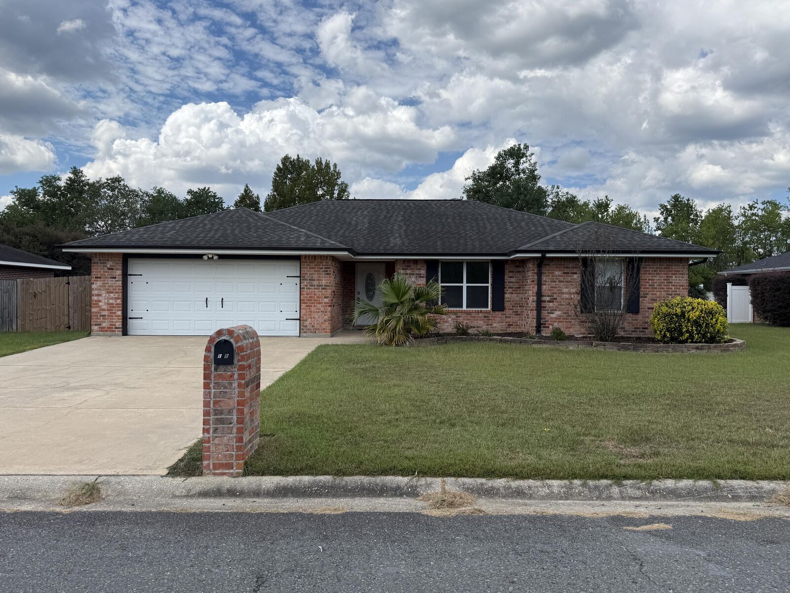 Property Photo: 108 Maverick LA 70634