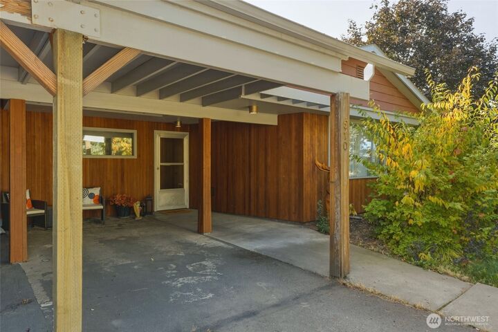 Property Photo: 510 Washington Street OR 97813