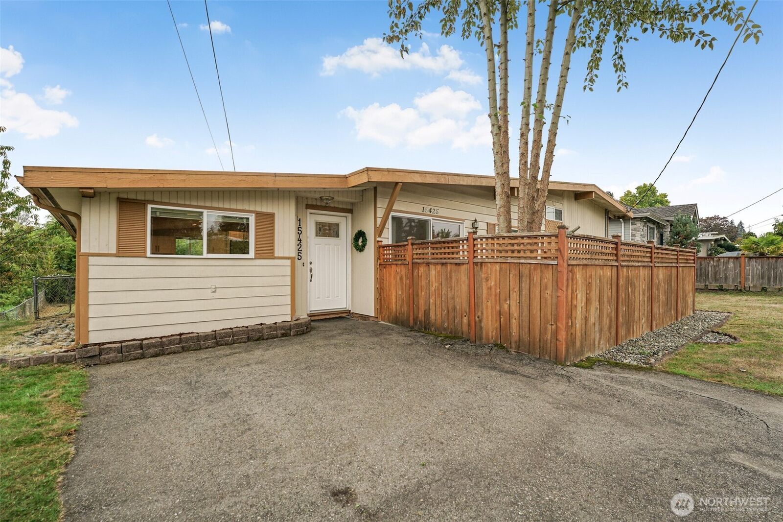 Property Photo:  15425 SE 11th Street  WA 98007 