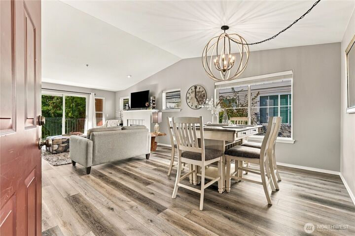 Property Photo:  2130  Palisade Boulevard  WA 98327 