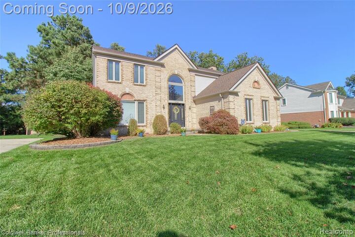 Property Photo:  47166 Glenhurst Drive  MI 48187 