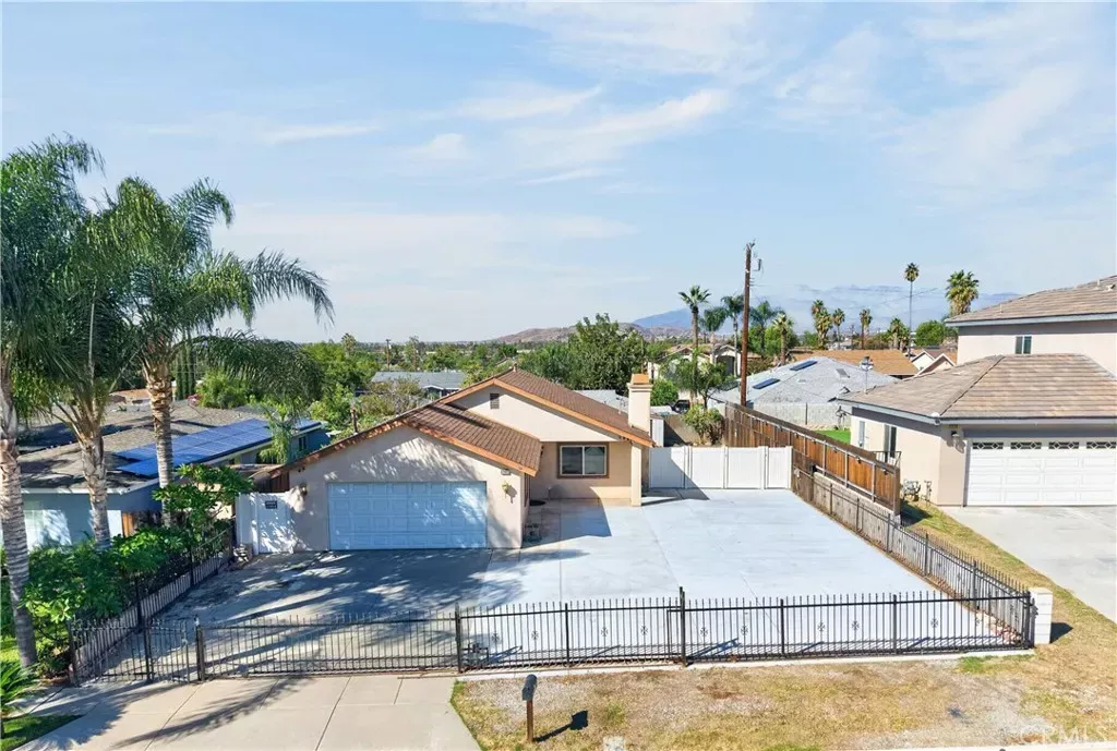 Property Photo: 5440 Ironwood Street CA 92404