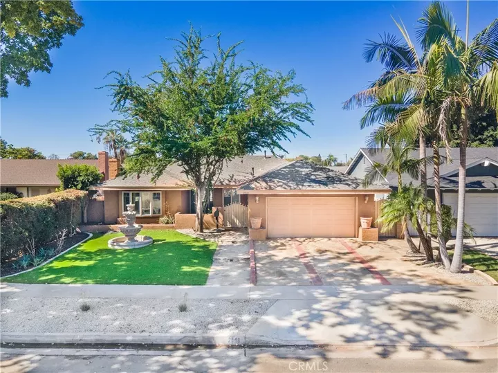 Property Photo:  2518 N Hathaway  CA 92705 