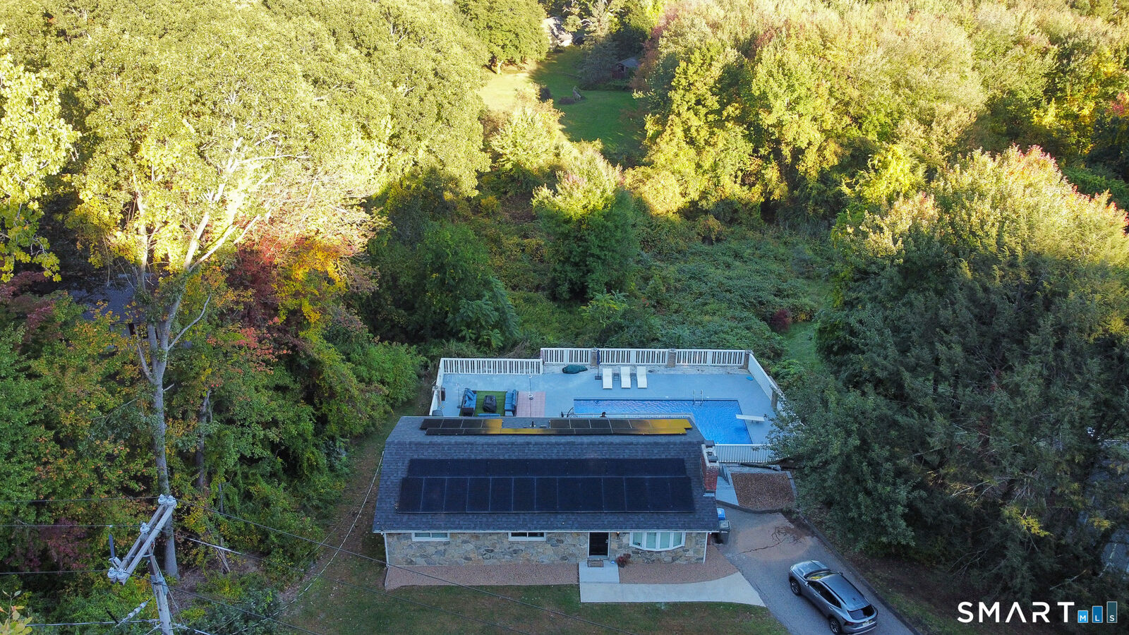 Property Photo:  75 Vernon Street West  CT 06042 