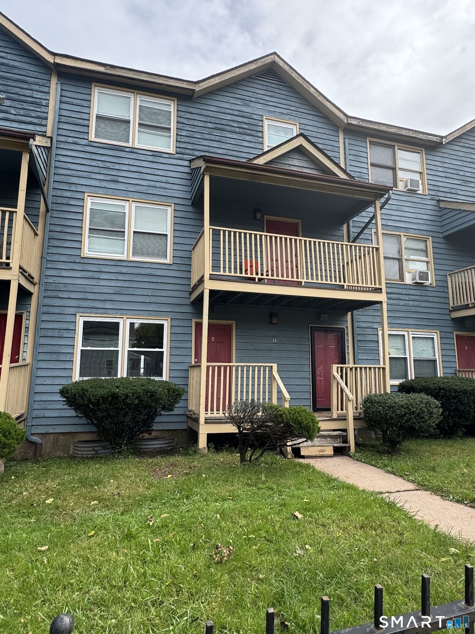 Property Photo:  14 Clay Street A  CT 06120 