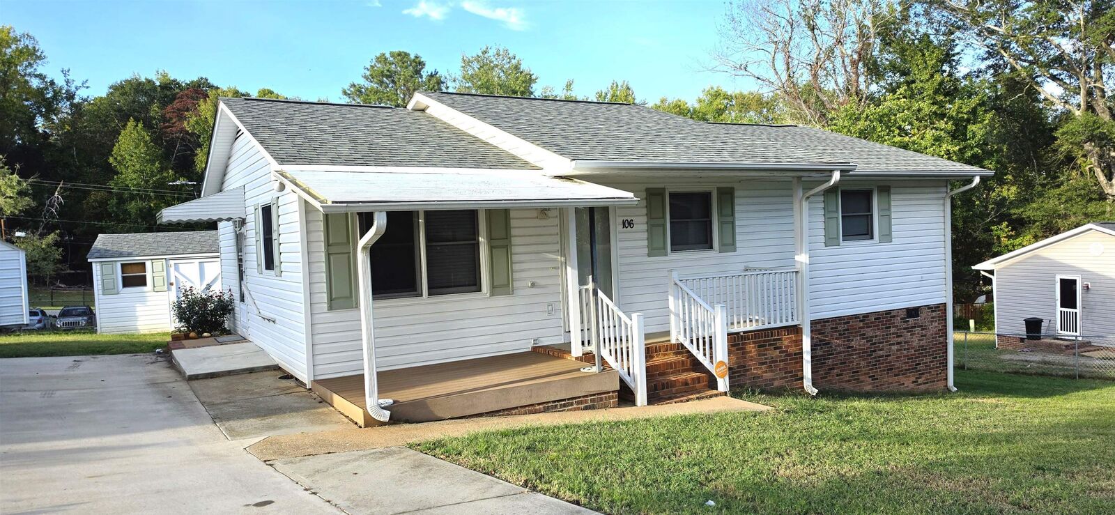 Property Photo:  106 Rushmore Dr.  SC 29349 