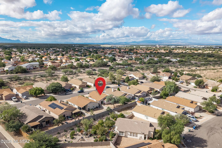 Property Photo: 10047 E Arizona Sunset Drive AZ 85747