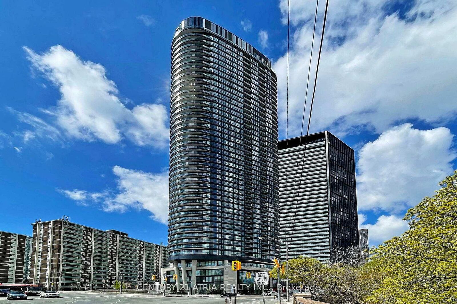 Property Photo:  585 Bloor Street E 420  ON M4W 0B3 