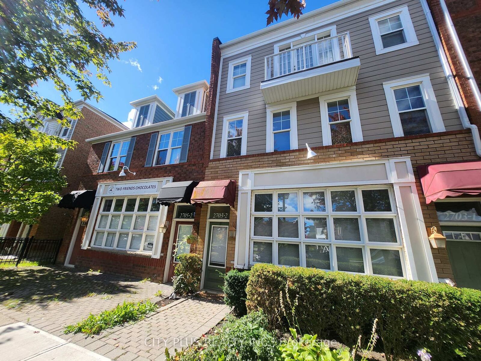 Property Photo: 2703 Bur Oak Avenue 2 ON L6B 1K8