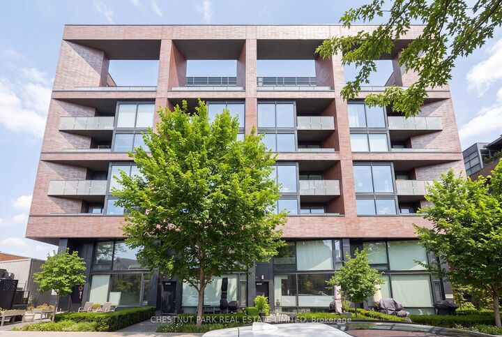 Property Photo:  383 Sorauren Avenue 317  ON M6R 0A4 