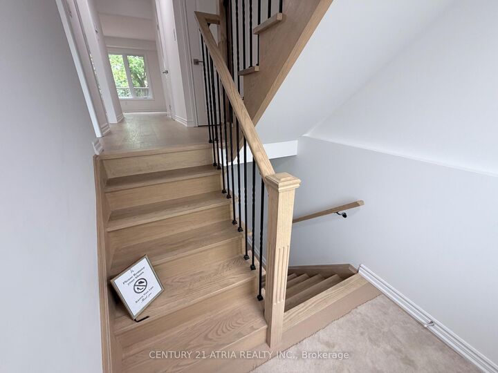 Property Photo:  11 Plaisance Road Unit 5  ON L4C 5H1 