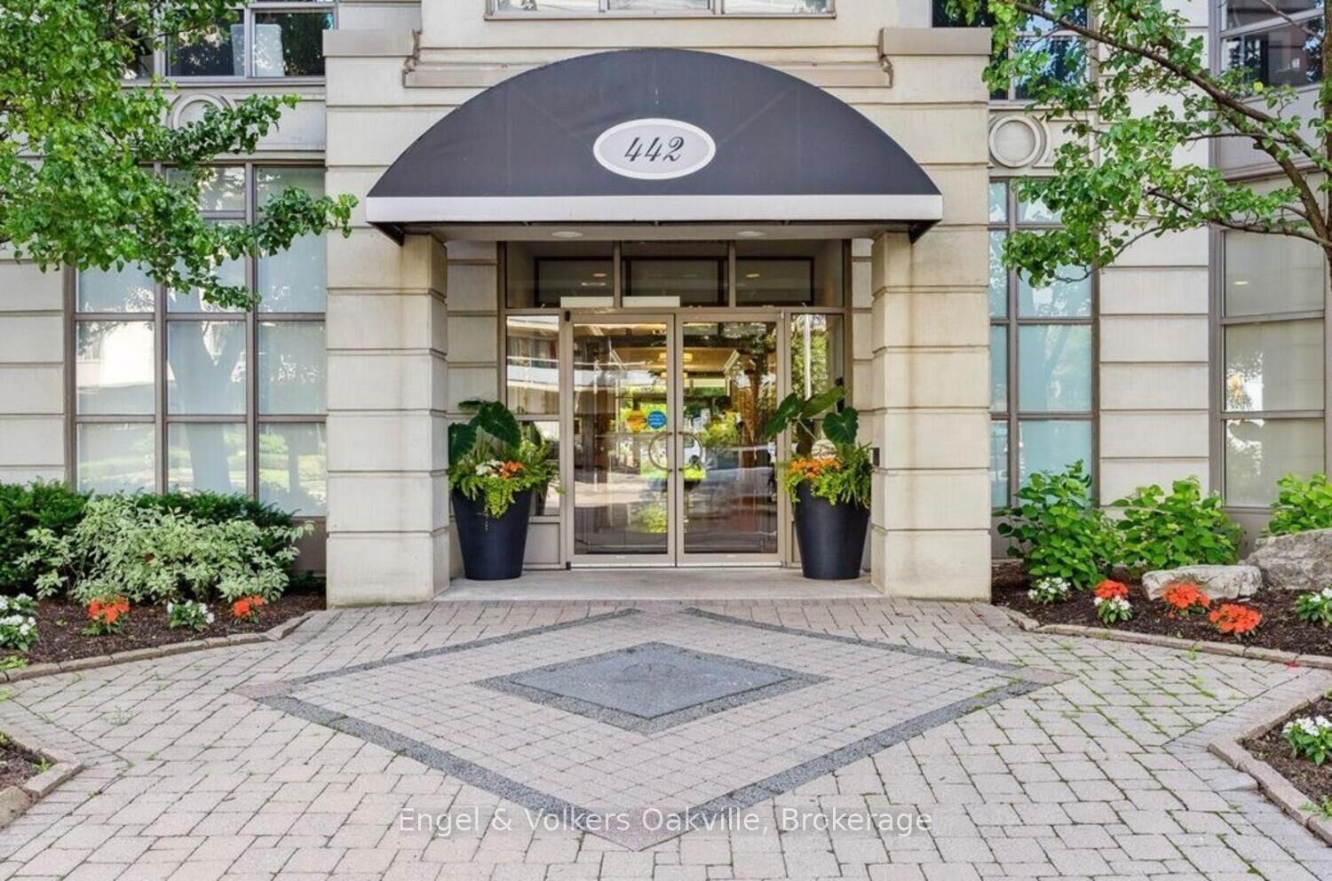 Property Photo:  442 Maple Avenue 1402  ON L7S 2L7 