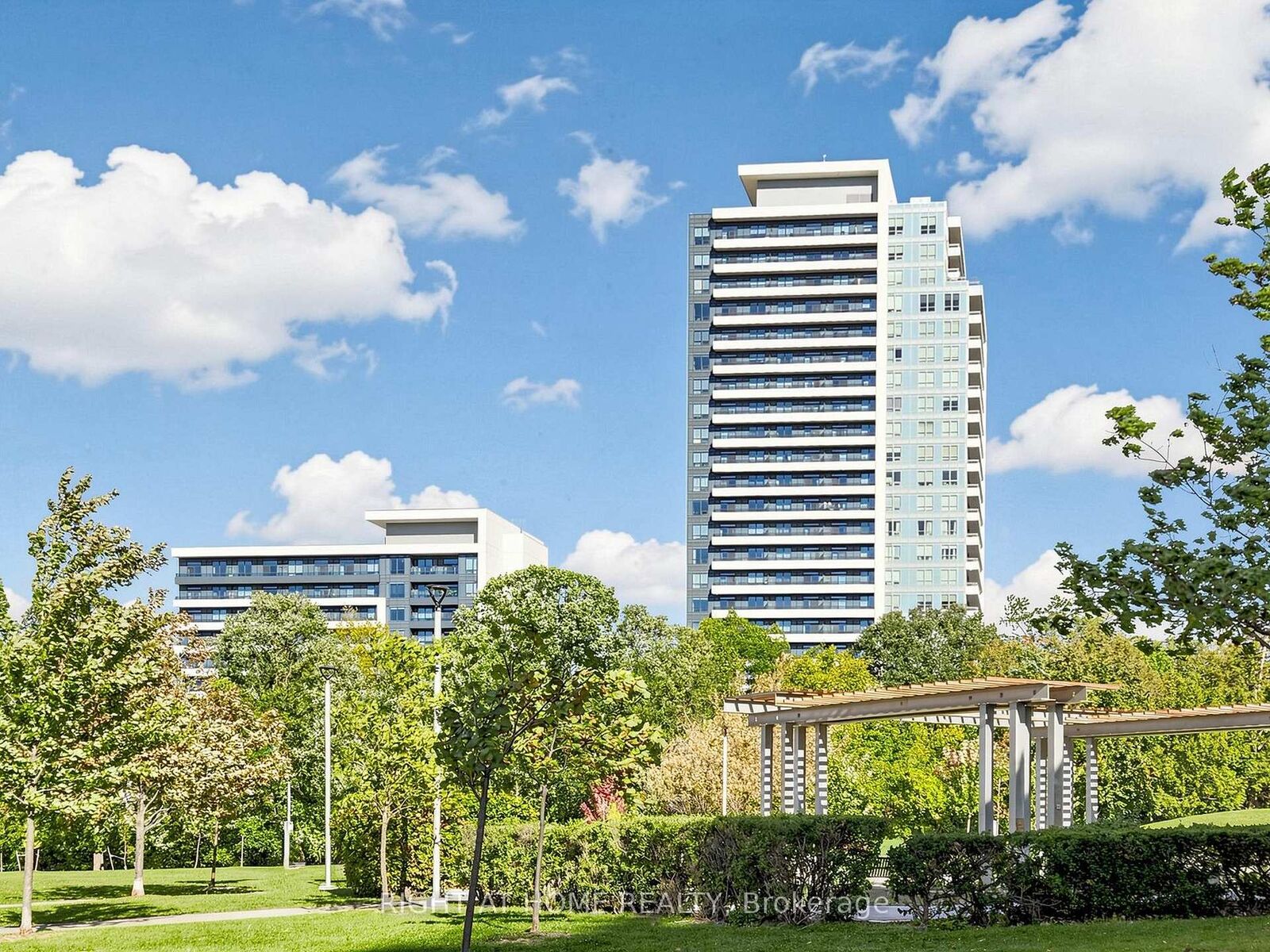 Property Photo:  7890 Bathurst Street 2508  ON L4J 7Y3 