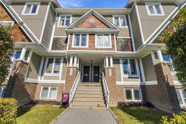 Property Photo:  562 Lakeridge Drive 8  ON K4A 0H4 
