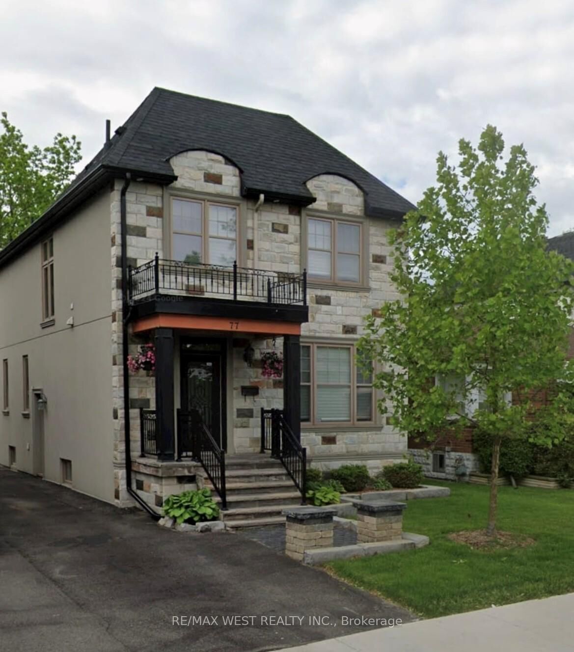 Property Photo:  77 Murrie Street Lower  ON M8V 1X6 