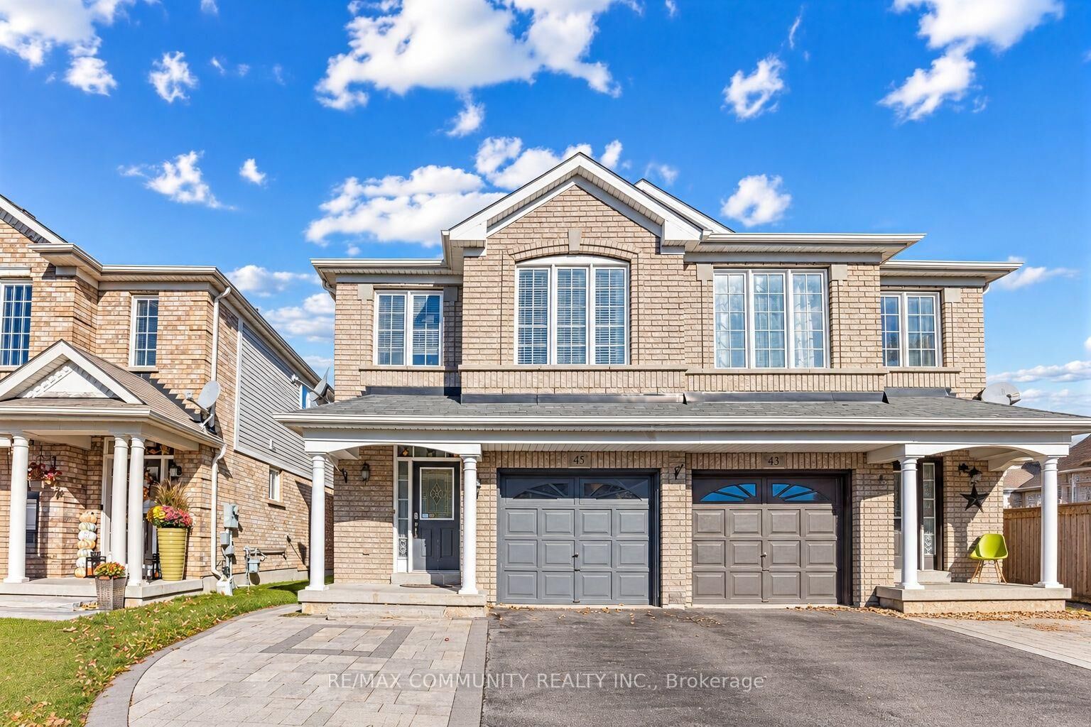 Property Photo:  45 Tozer Crescent  ON L1T 5A1 