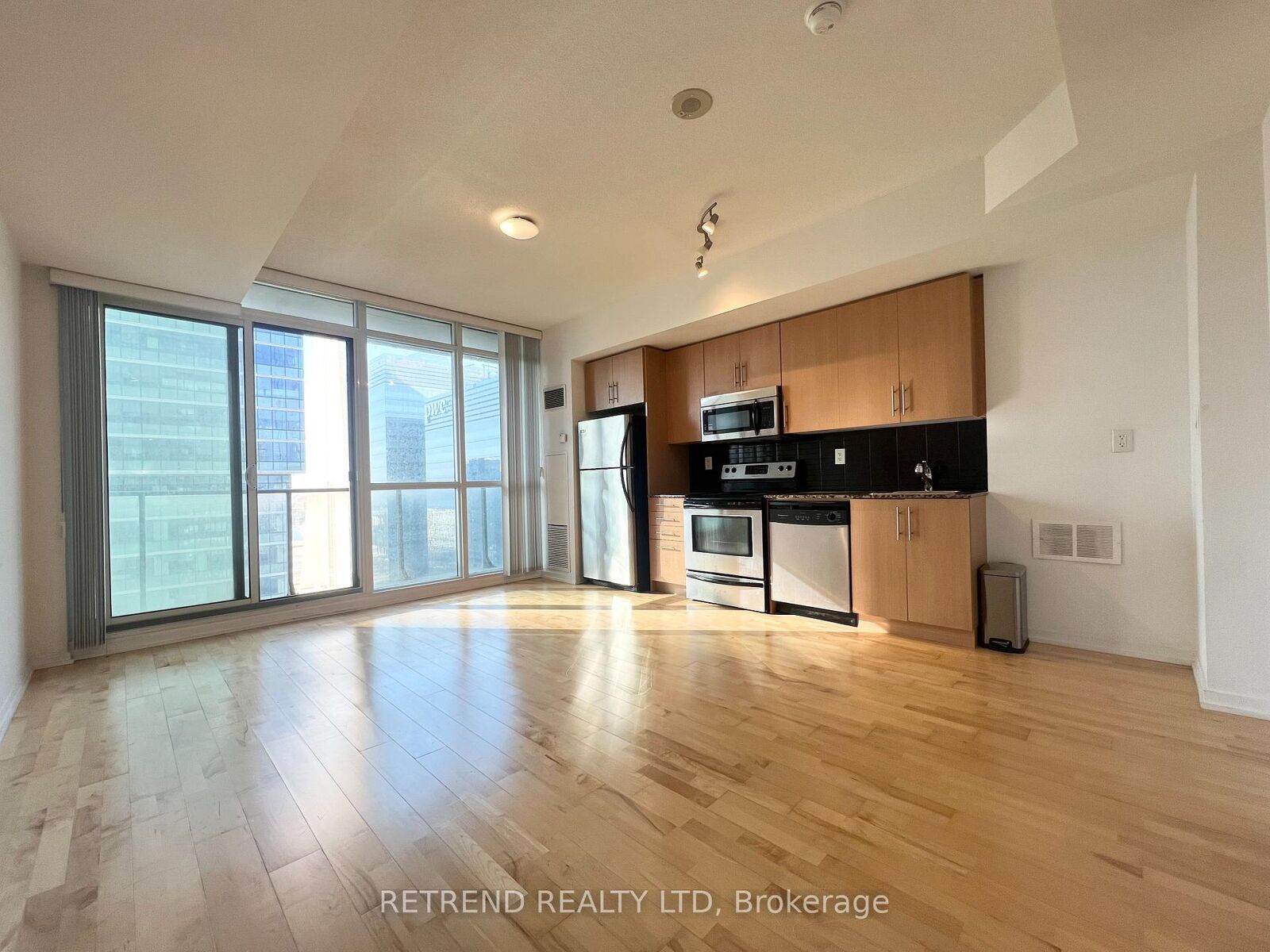 Property Photo:  65 Bremner Boulevard 2903  ON M5J 0A7 