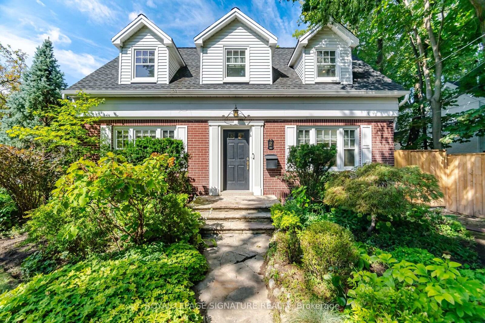 Property Photo:  2 Wembley Avenue  ON M9A 2H9 