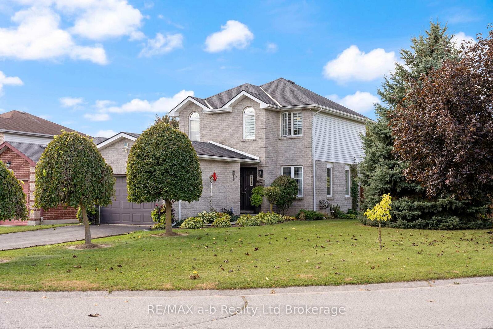 Property Photo:  36 Kara Lane  ON N4G 5M3 