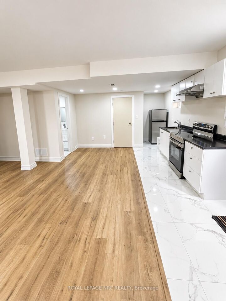 Property Photo:  3017 Annalysse Drive  ON L3V 8K6 