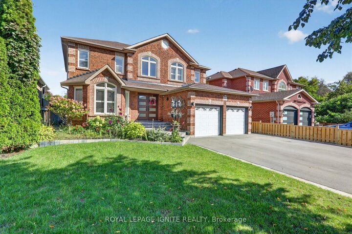 Property Photo:  2015 Valewood Court  ON L1G 7X9 