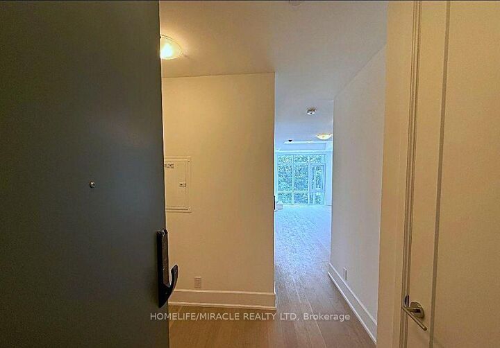 Property Photo:  800 Broadview Avenue 404  ON M4K 2P7 