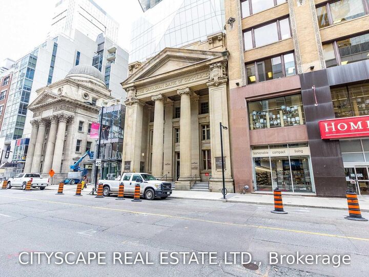 Property Photo:  197 Yonge Street 1504  ON M5B 1M4 