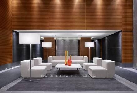 Property Photo:  135 Village Green Square 2420  ON M1S 0G4 