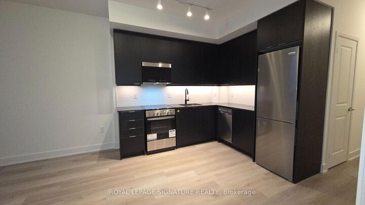 Property Photo: 125 Nipissing Road 1511B ON L9T 1R3