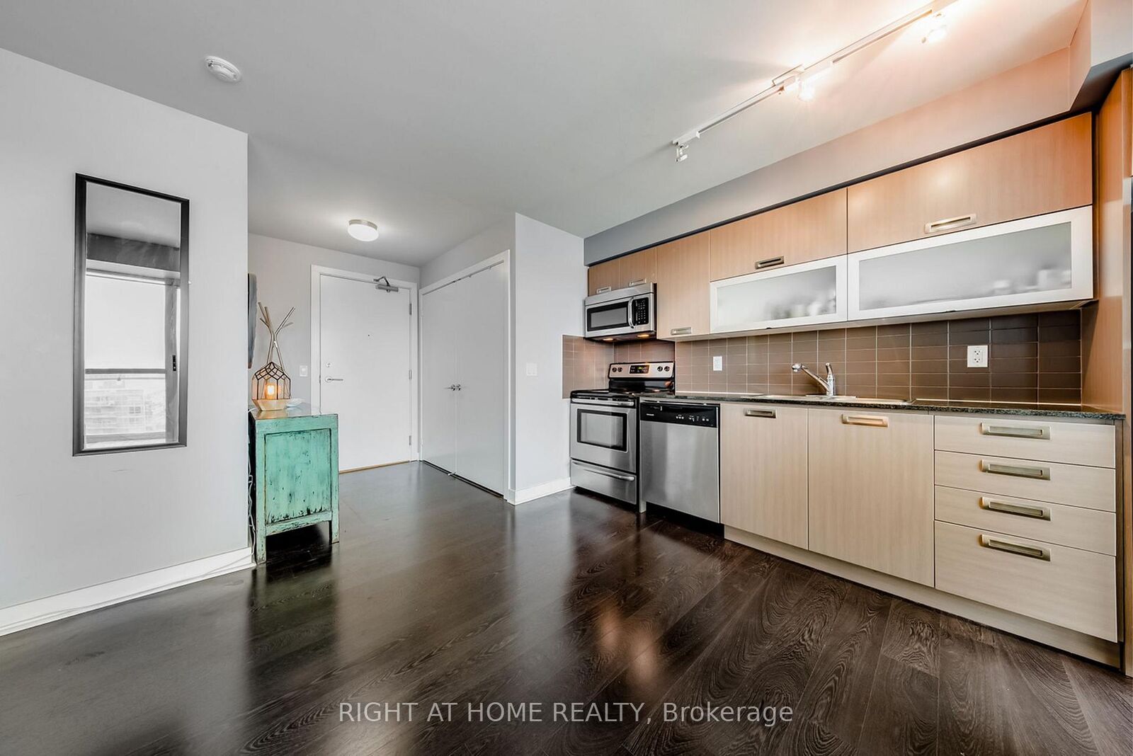Property Photo: 100 Western Battery Road 1908 ON M6K 3S2