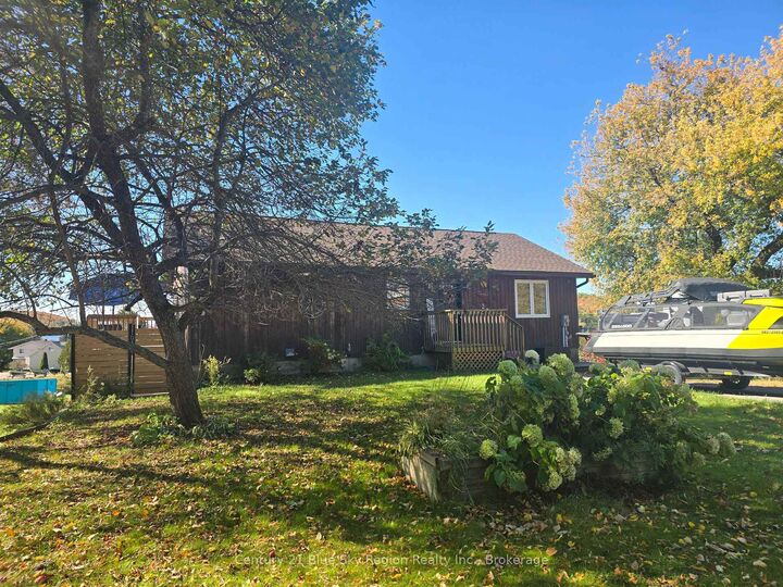 Property Photo:  203 Labrecque Street  ON P0H 1E0 