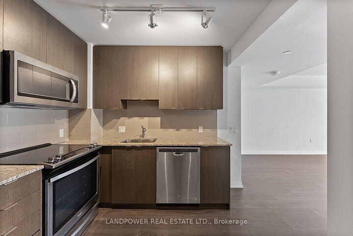 Property Photo:  60 Ann O'Reilly Road 1761  ON M2J 0C8 