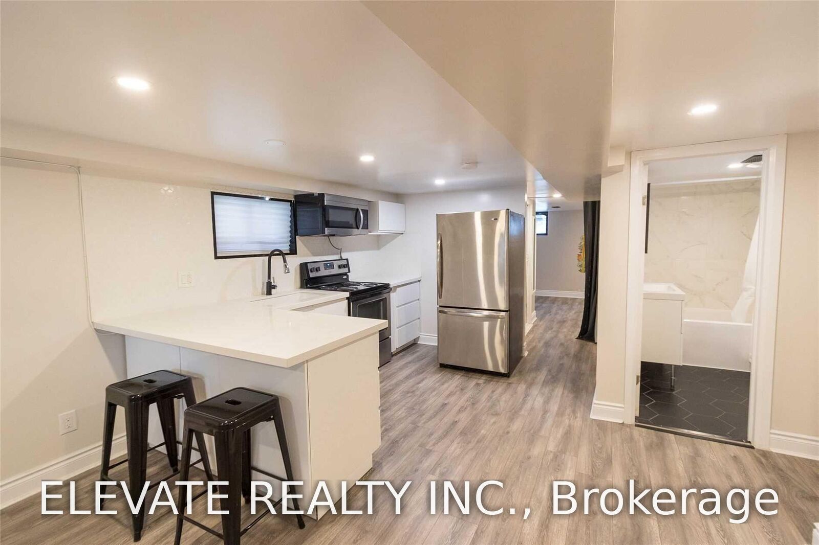 Property Photo:  611 Caledonia Road Lower  ON M6E 4V7 