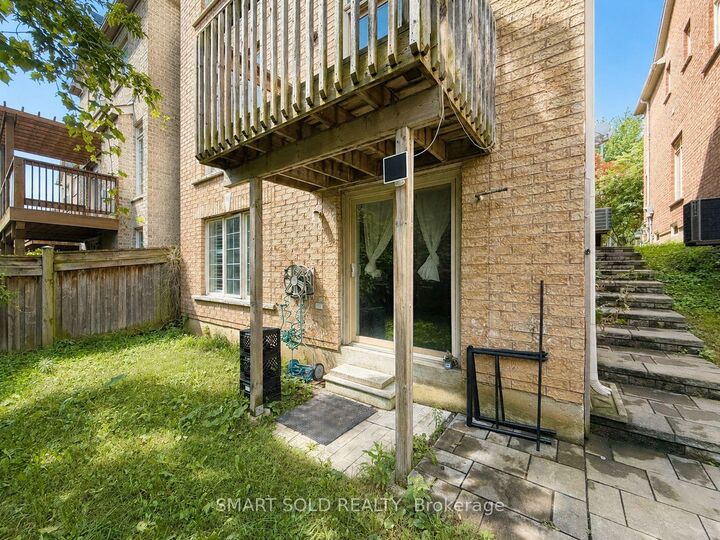 Property Photo:  71 Dewpoint Road Lower  ON L4J 9E1 