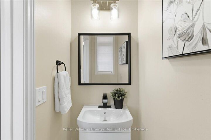 Property Photo: 2464 Earl Grey Avenue ON L1X 0B9