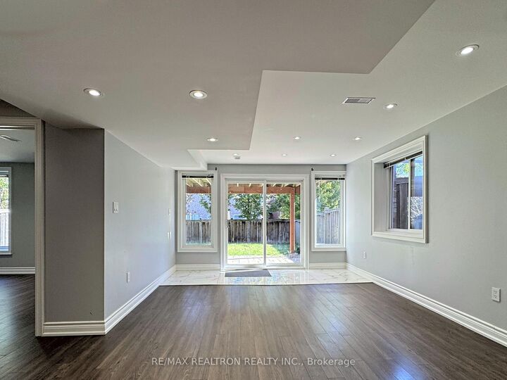 Property Photo:  219 Bilbrough Street Bsmt  ON L4G 7X1 